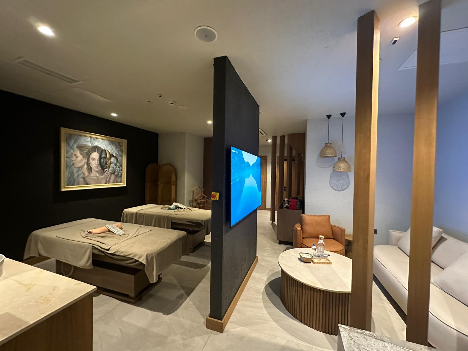 VIP Suite 1